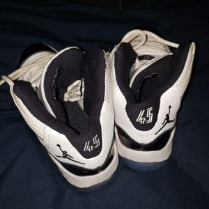 Air Jordan 11 retro concord 2018